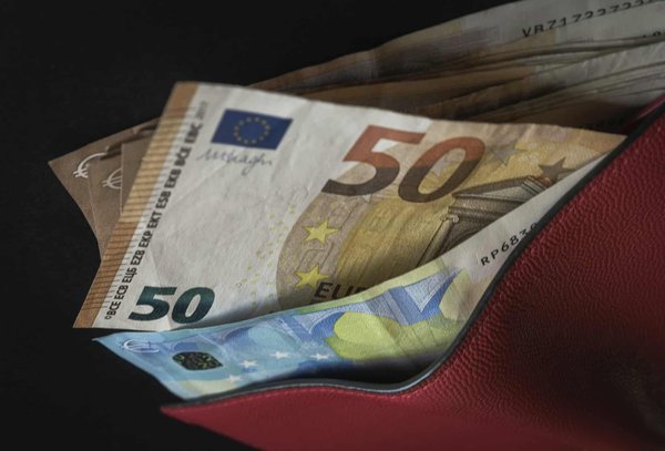 Quali sono gli step legali per l'acquisto di un immobile da parte di un cittadino non residente?